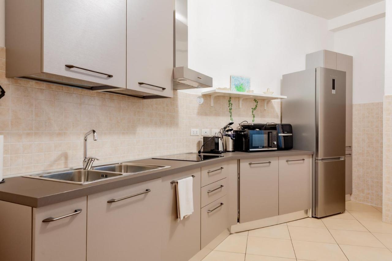 Bnbutler - Pellegrino Rossi, 42 - Ampio E Comodo Per 5 * Milán